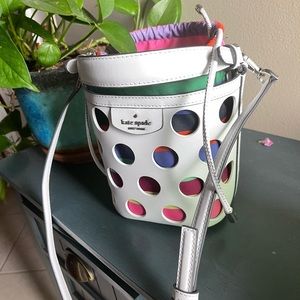 Bucket bag